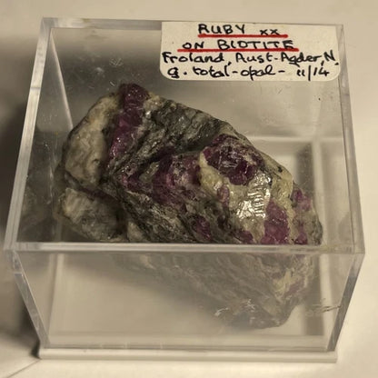 Ruby Crystals Kleggasen Qry Froland Agder NORWAY