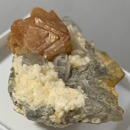 Scheelite & Quartz Crystals Gilgit-Baltistan PAKISTAN 27g
