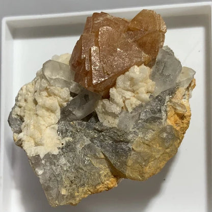 Scheelite & Quartz Crystals Gilgit-Baltistan PAKISTAN 27g