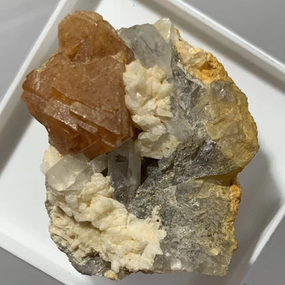 Scheelite & Quartz Crystals Gilgit-Baltistan PAKISTAN 27g