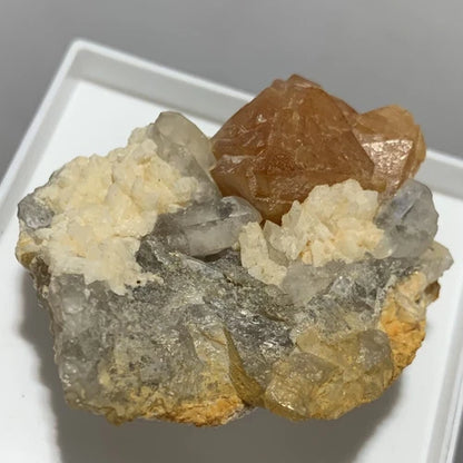 Scheelite & Quartz Crystals Gilgit-Baltistan PAKISTAN 27g